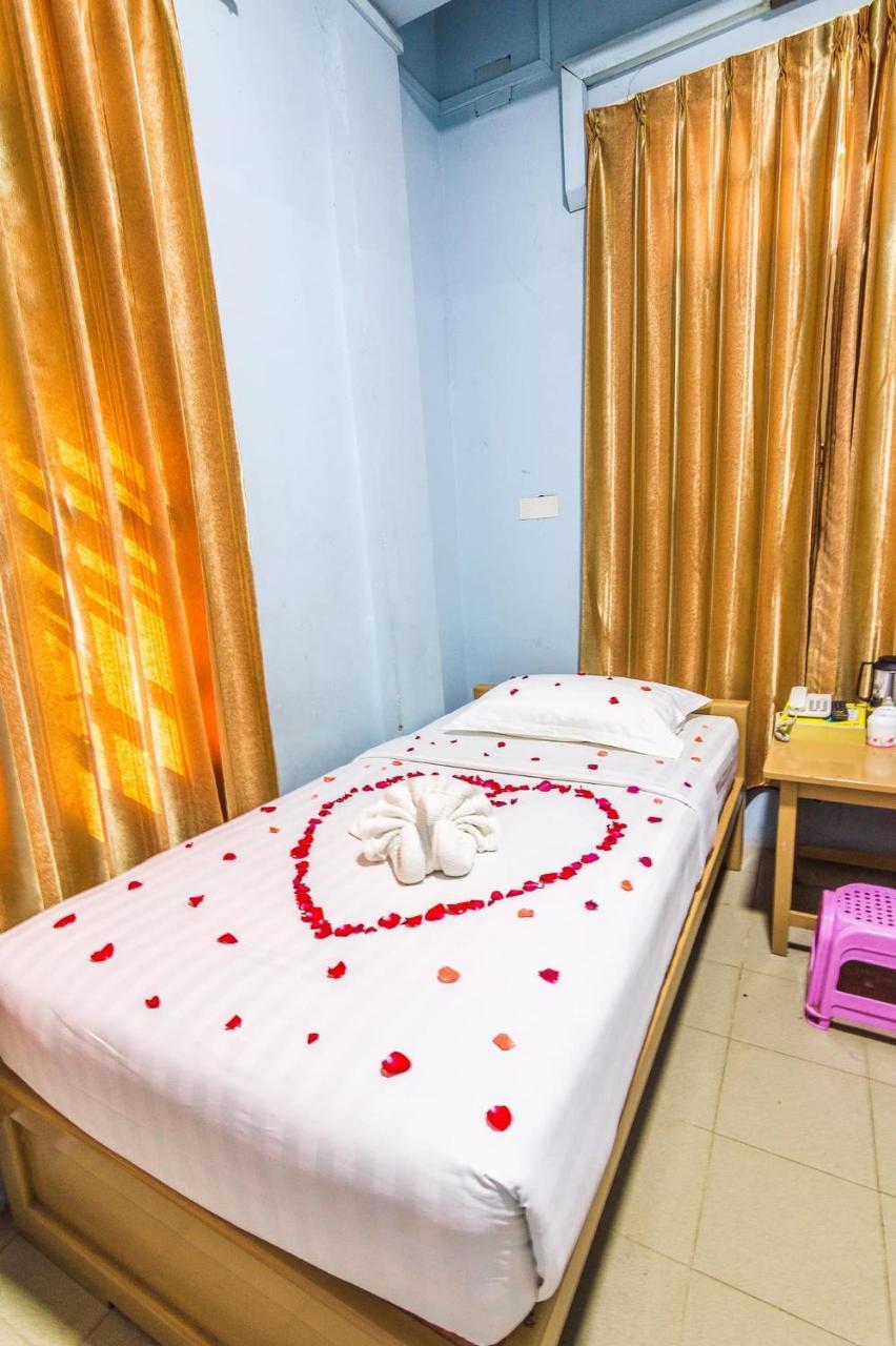 Maykha Hotel Mandalaj Zewnętrze zdjęcie